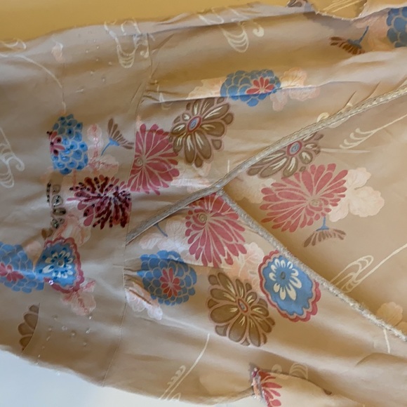 Women’s summer short sleeved blouse. - Picture 2 of 4